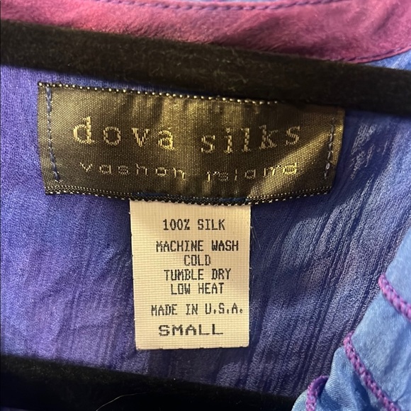 Silk size Small Blue and Purple Sleeveless Blouse with Ruffled Peter Pan Collar - Picture 2 of 7